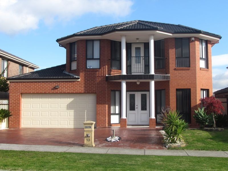 13 Braeburn Parade, Rowville VIC 3178