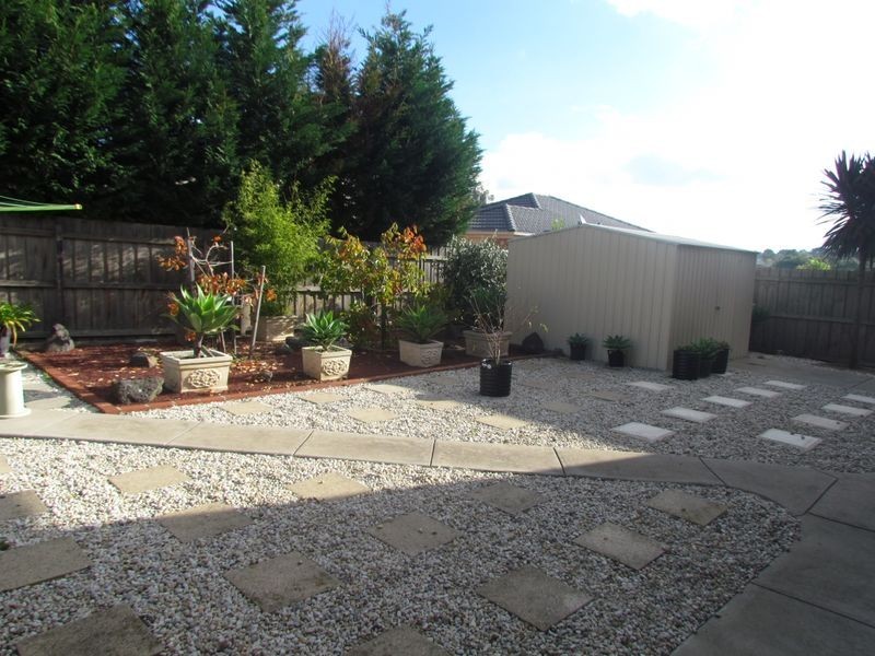 13 Braeburn Parade, Rowville VIC 3178