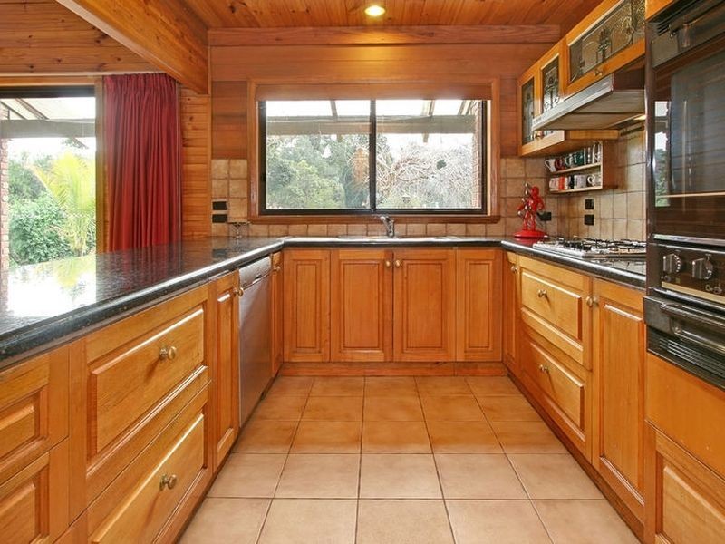 71-73 Churchill Park Drive, Endeavour Hills VIC 3802