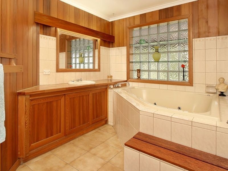 71-73 Churchill Park Drive, Endeavour Hills VIC 3802