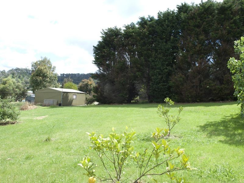 71-73 Churchill Park Drive, Endeavour Hills VIC 3802