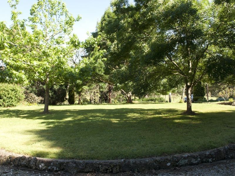 71-73 Churchill Park Drive, Endeavour Hills VIC 3802