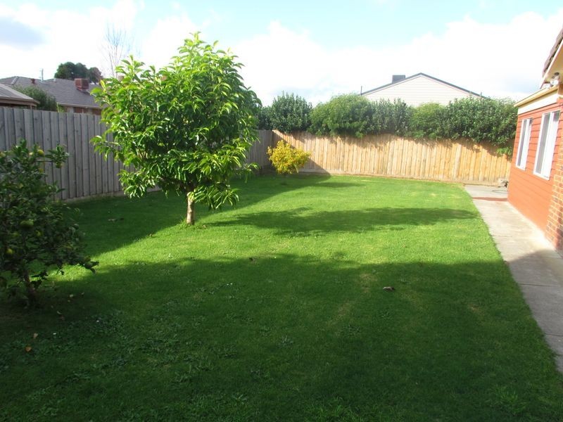 55 Buckingham Drive, Rowville VIC 3178