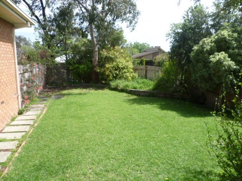 10 Clondara Drive, Rowville VIC 3178