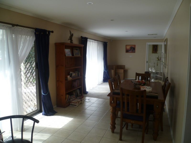 10 Clondara Drive, Rowville VIC 3178
