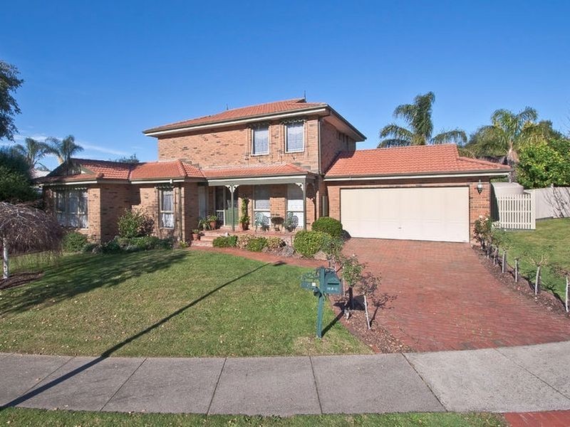 8 Pickworth Crescent, Rowville VIC 3178