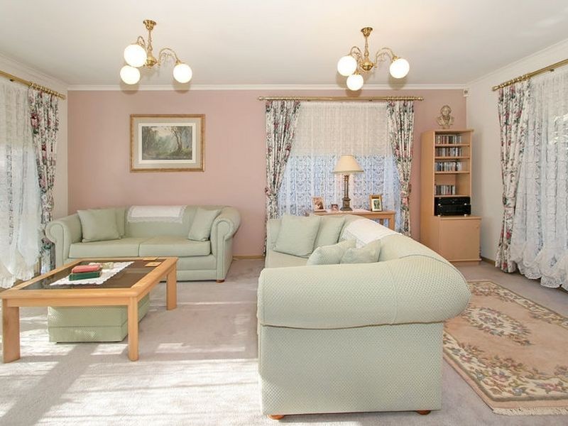 8 Pickworth Crescent, Rowville VIC 3178