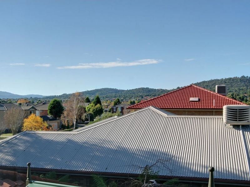 8 Pickworth Crescent, Rowville VIC 3178