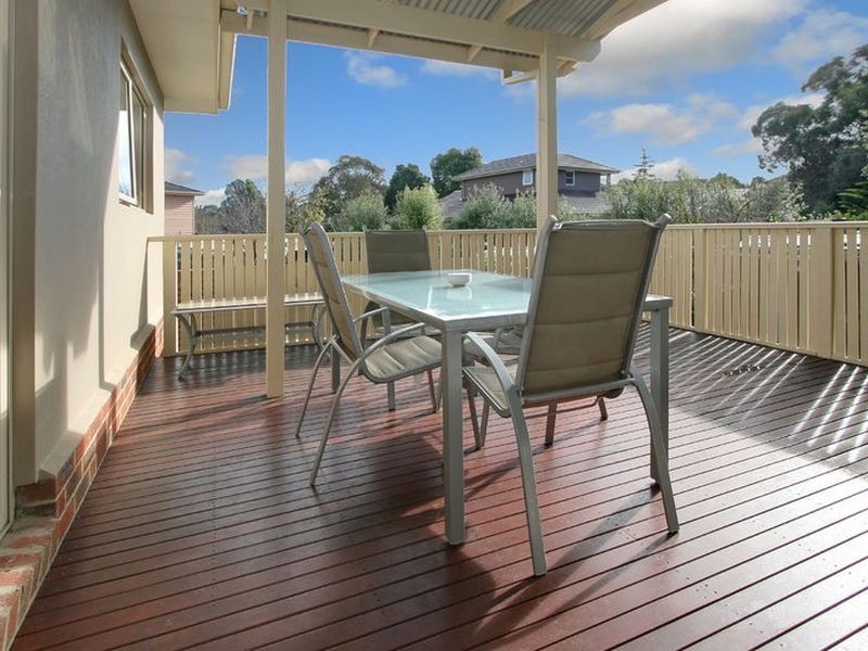 2/4 Amesbury Court, Mount Waverley VIC 3149