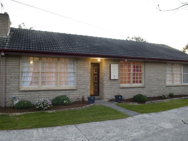 1/11 Bent Court, Wantirna South VIC 3152