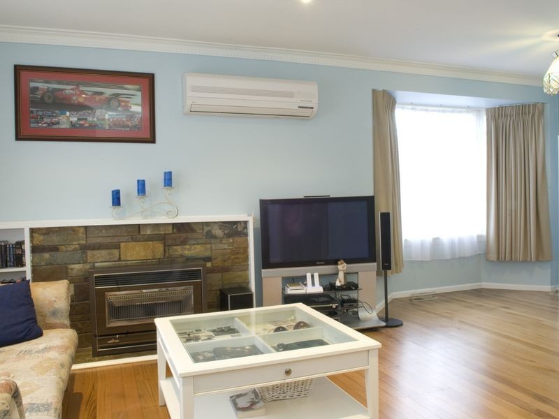 1/11 Bent Court, Wantirna South VIC 3152