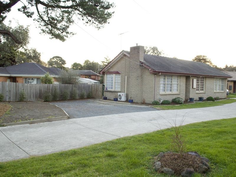 1/11 Bent Court, Wantirna South VIC 3152