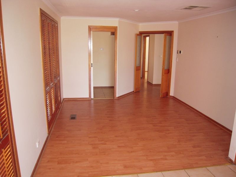 24 Karoo Road, Rowville VIC 3178