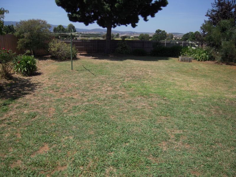 24 Karoo Road, Rowville VIC 3178