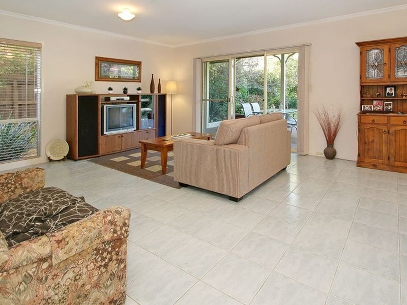 12 Garland Rise, Rowville VIC 3178