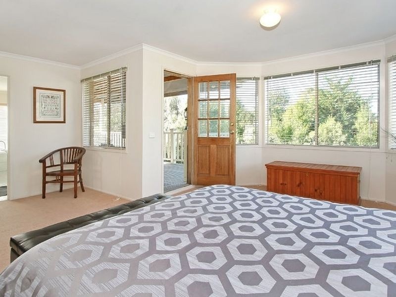 12 Garland Rise, Rowville VIC 3178