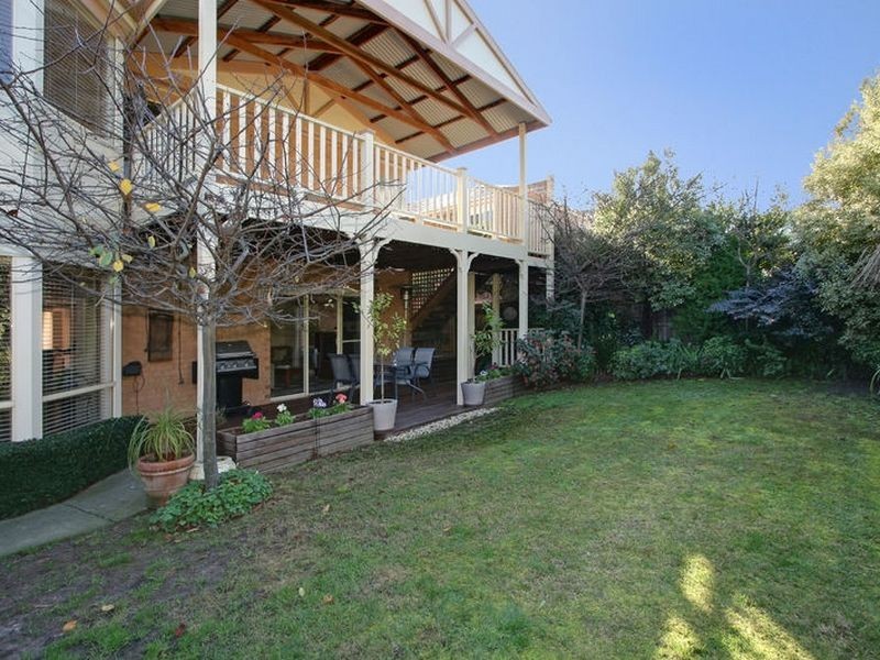 12 Garland Rise, Rowville VIC 3178