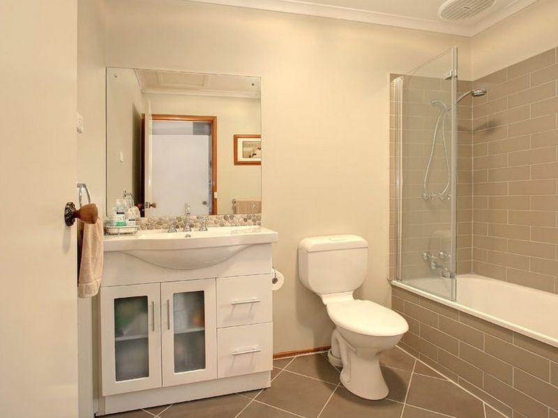 172 Dandelion Drive, Rowville VIC 3178