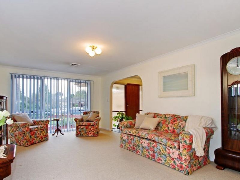 11 Chelmsford Court, Ferntree Gully VIC 3156