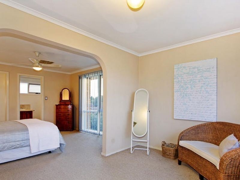 11 Chelmsford Court, Ferntree Gully VIC 3156