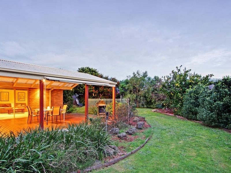 11 Chelmsford Court, Ferntree Gully VIC 3156