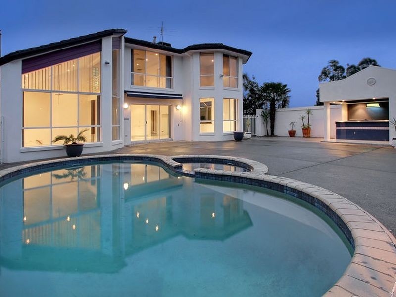 400 Dandelion Drive, Rowville VIC 3178