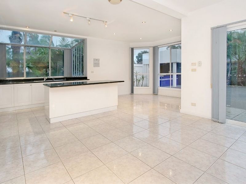 400 Dandelion Drive, Rowville VIC 3178