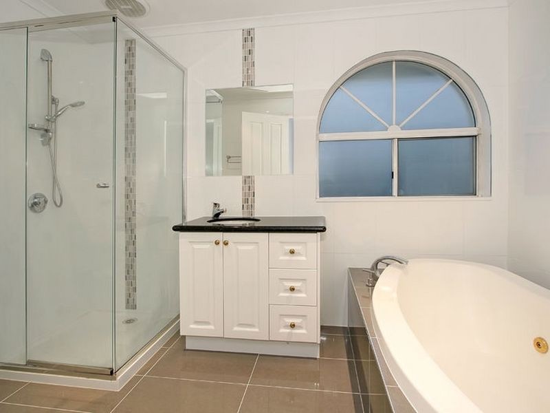 400 Dandelion Drive, Rowville VIC 3178