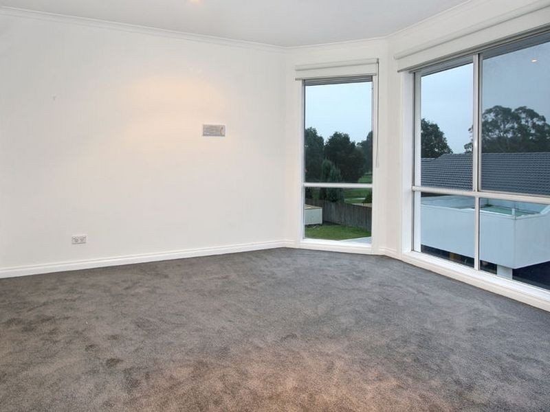 400 Dandelion Drive, Rowville VIC 3178