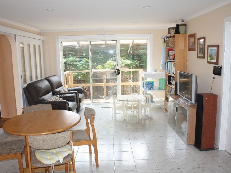 6 Ladonga Place, Rowville VIC 3178