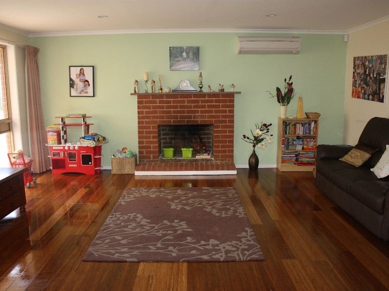 6 Ladonga Place, Rowville VIC 3178