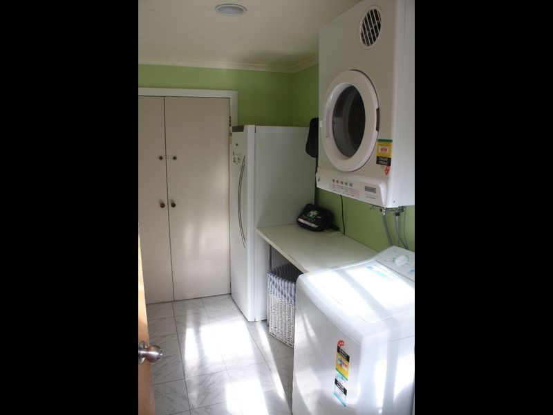 6 Ladonga Place, Rowville VIC 3178