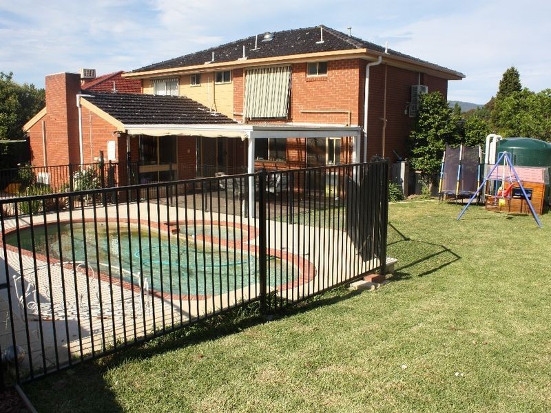 6 Ladonga Place, Rowville VIC 3178