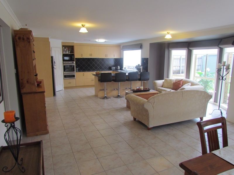 5 Webb Court, Rowville VIC 3178