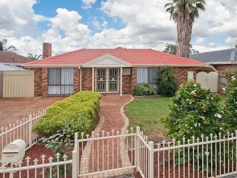 62 Willow Avenue, Rowville VIC 3178