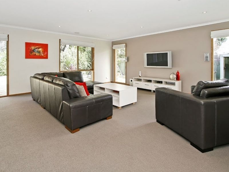 136 Karoo Road, Rowville VIC 3178