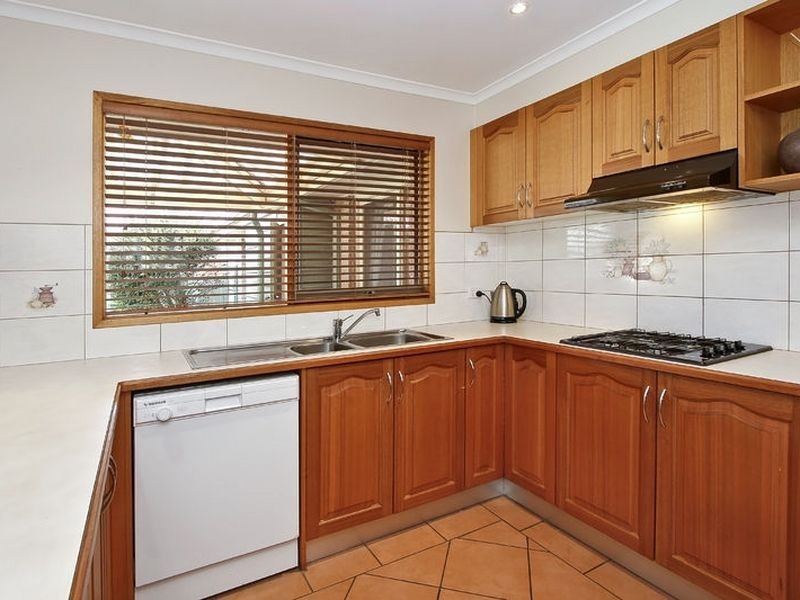 136 Karoo Road, Rowville VIC 3178