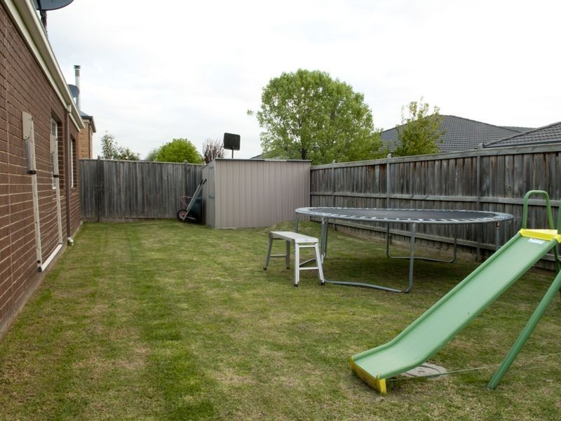 13 Platypus Court, Rowville VIC 3178