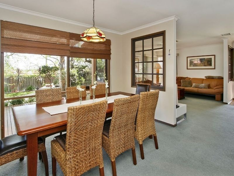 2 Pitfield Crescent, Rowville VIC 3178