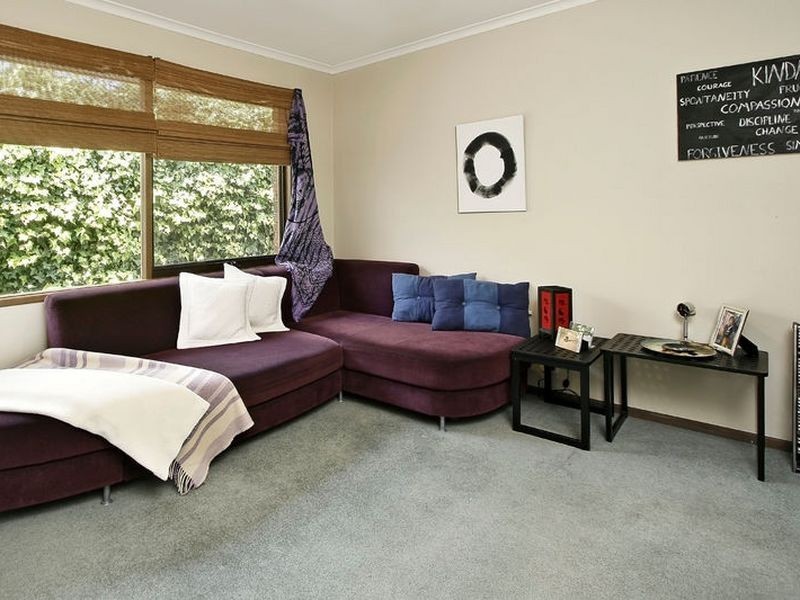 2 Pitfield Crescent, Rowville VIC 3178