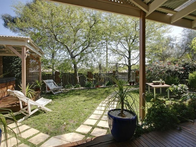 2 Pitfield Crescent, Rowville VIC 3178