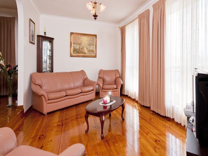 8 Glenelg Court, Rowville VIC 3178