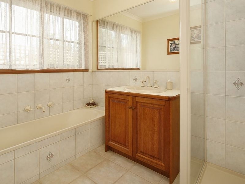 21 Hodges Close, Rowville VIC 3178