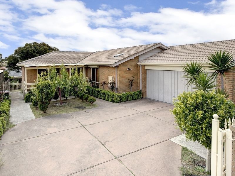 30 Mantung Crescent, Rowville VIC 3178