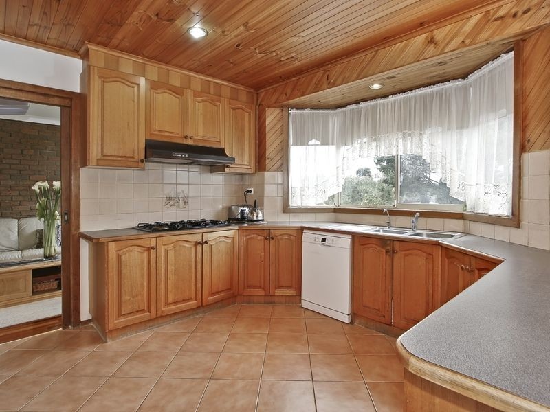 30 Mantung Crescent, Rowville VIC 3178