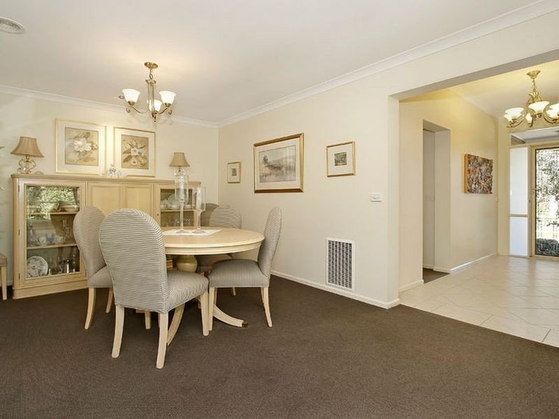 28 Paringa Drive, Ferntree Gully VIC 3156