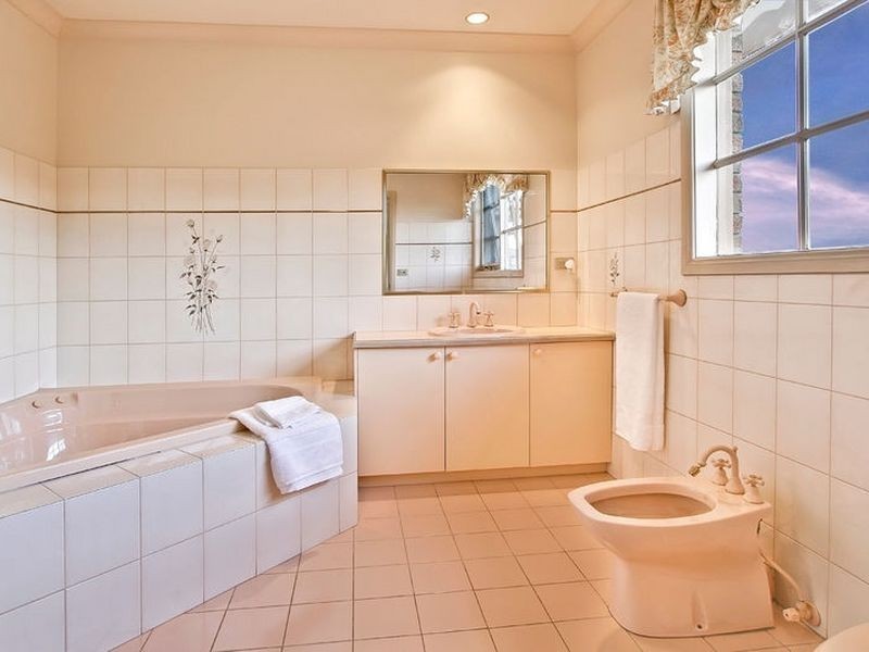 1 Ling Drive, Rowville VIC 3178