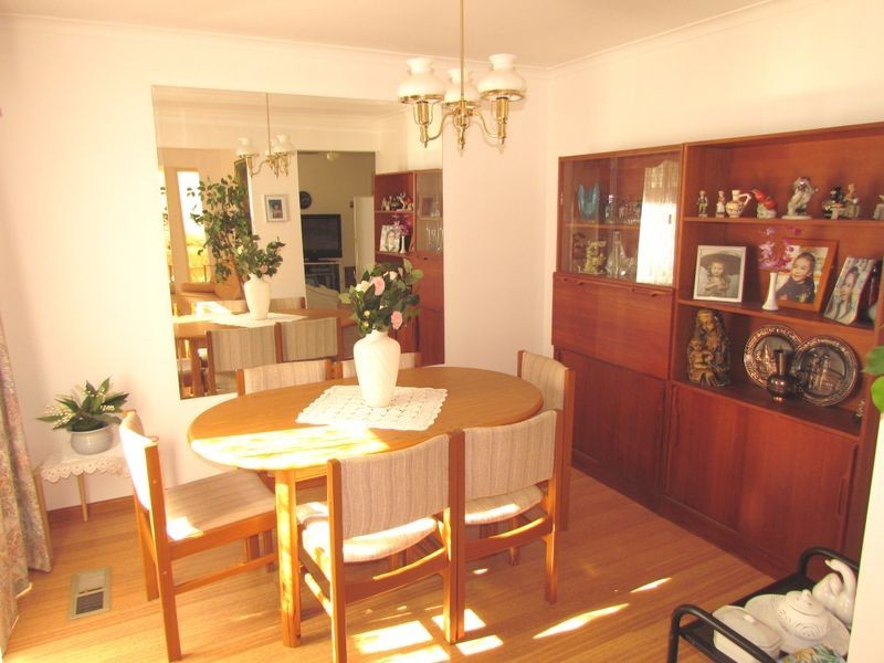 6 Karoo Road, Rowville VIC 3178