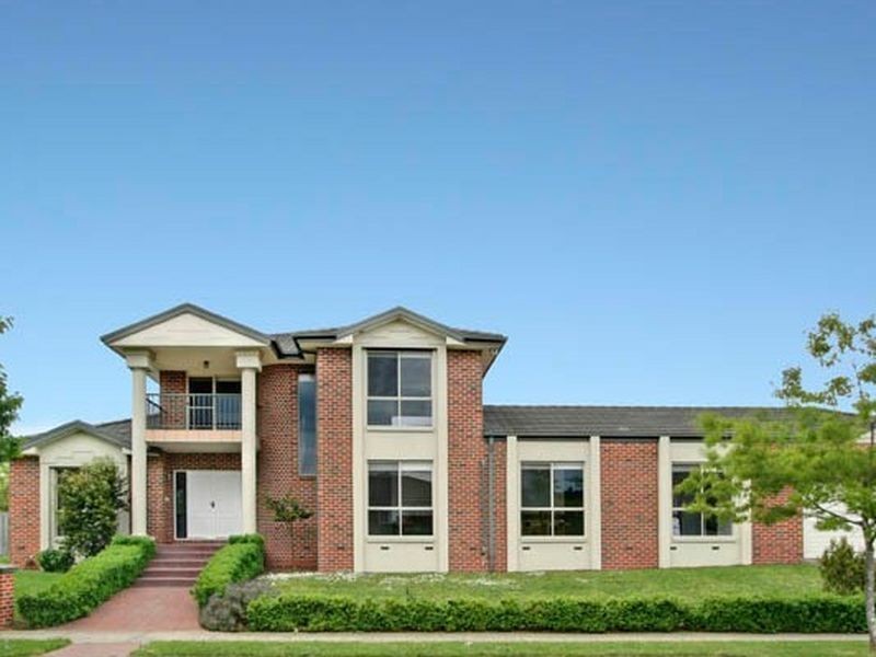 65 Vista Crescent, Rowville VIC 3178