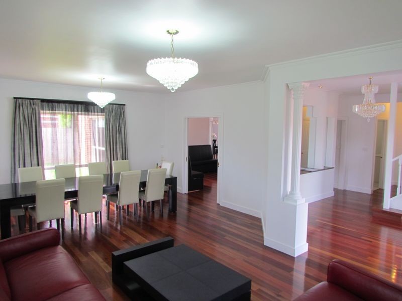 65 Vista Crescent, Rowville VIC 3178